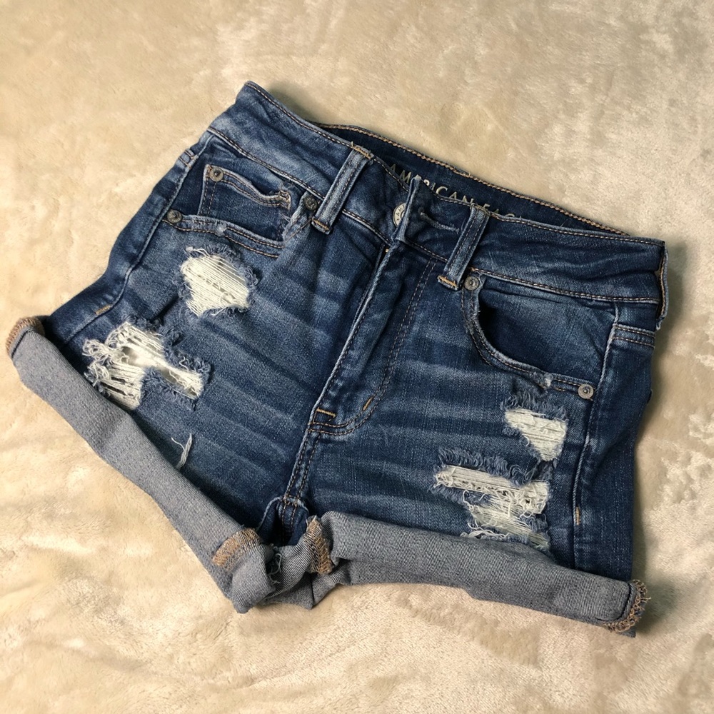 👖American Eagle hi-rise shortie